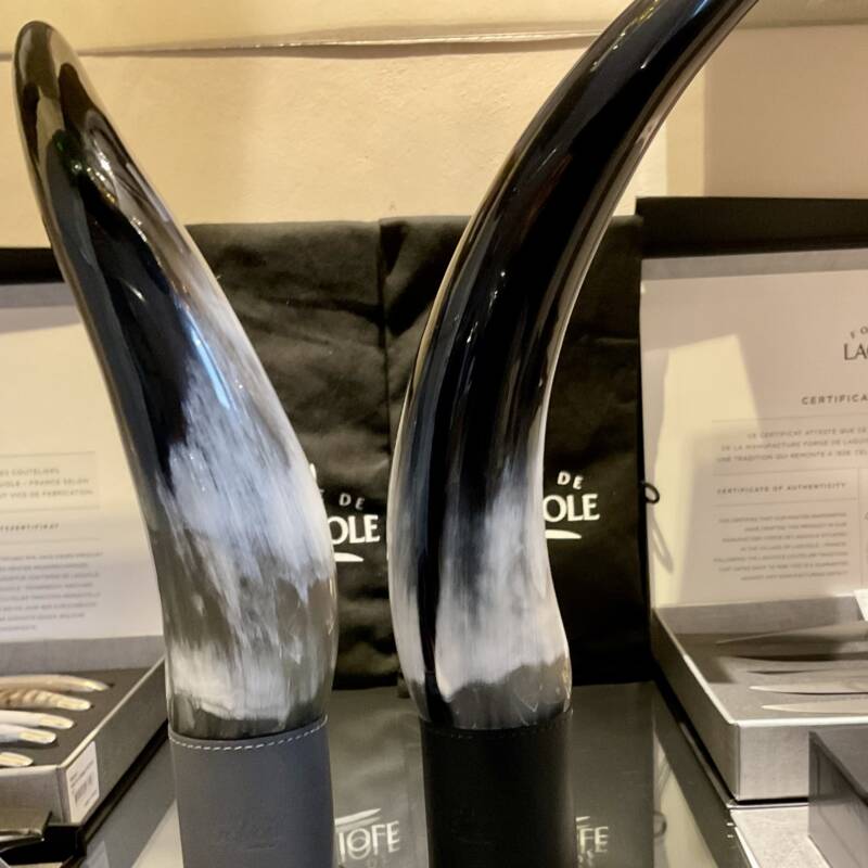 Moulin à sel corne entière  Forge de Laguiole